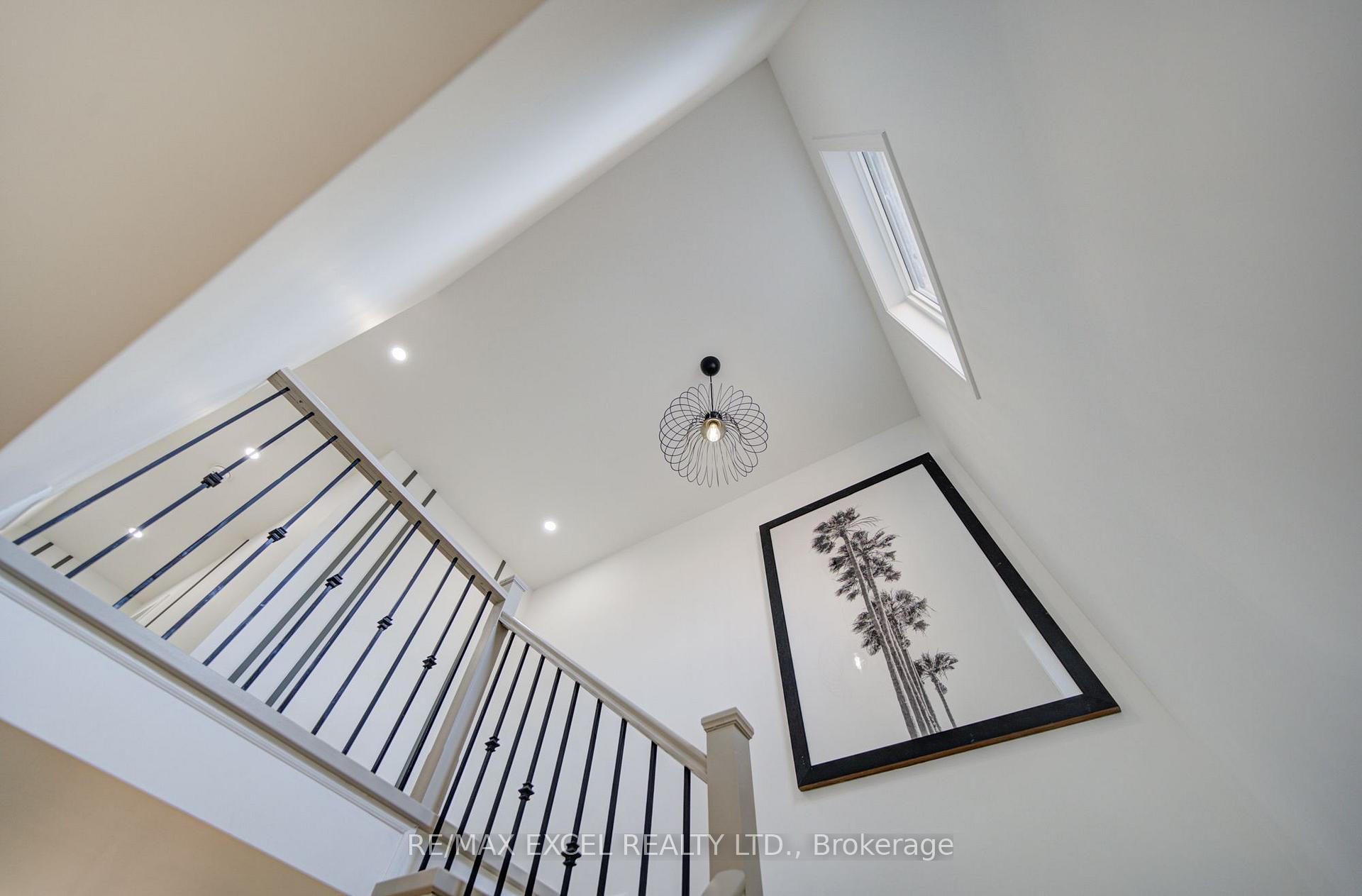 Photo 24 of 454 Bur Oak Avenue, Markham, Berczy — HOMEH