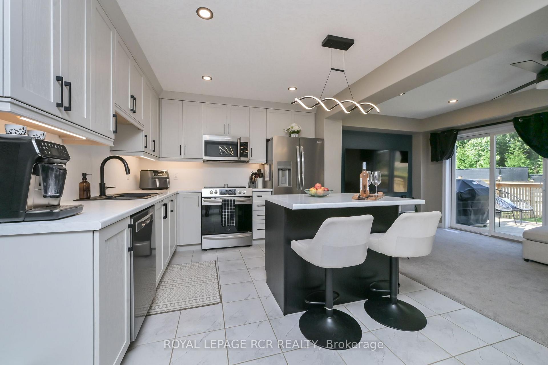 Photo 6 of 106 Mullin Street E, Grey Highlands — HOMEH
