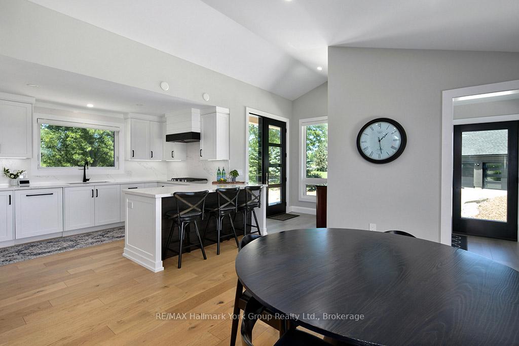 Photo 5 of 125 Mountain Road, Meaford — HOMEH