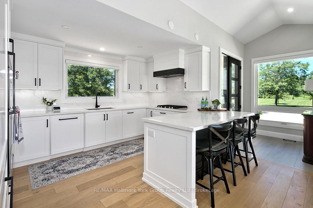 Photo 6 of 125 Mountain Road, Meaford — HOMEH