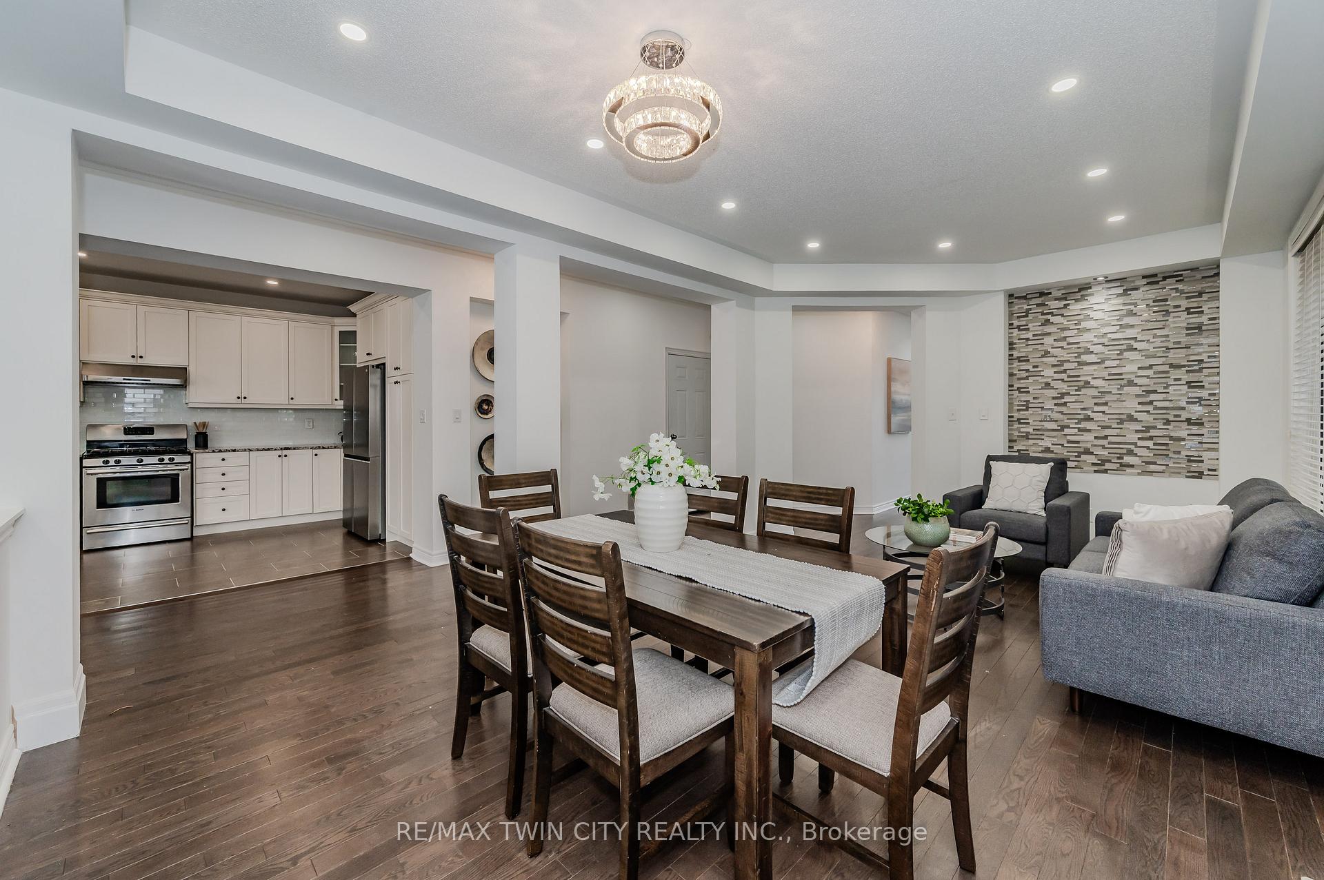 Photo 9 of 498 Thomas Slee Drive, Kitchener, Doon South — HOMEH