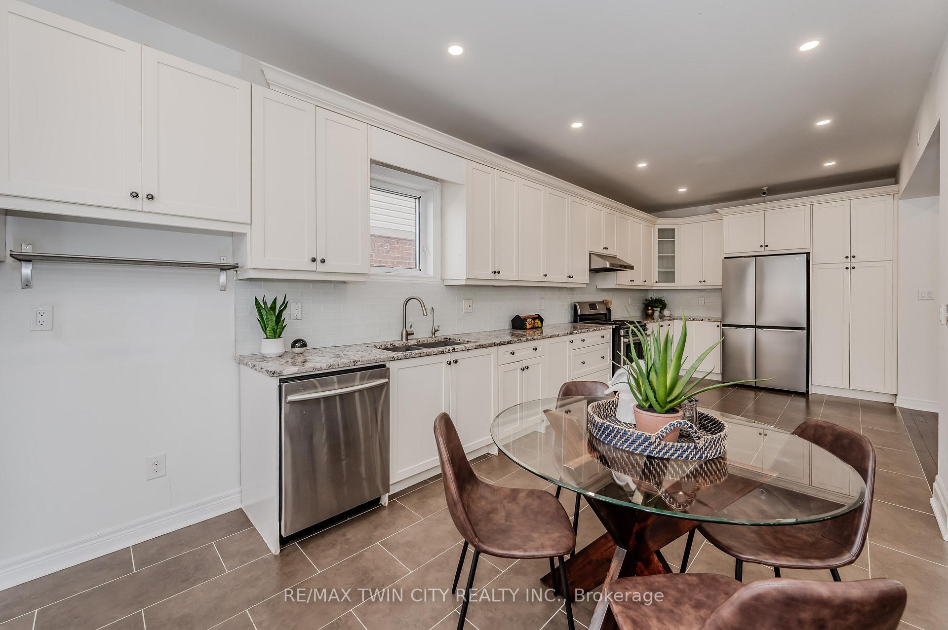 Photo 13 of 498 Thomas Slee Drive, Kitchener, Doon South — HOMEH