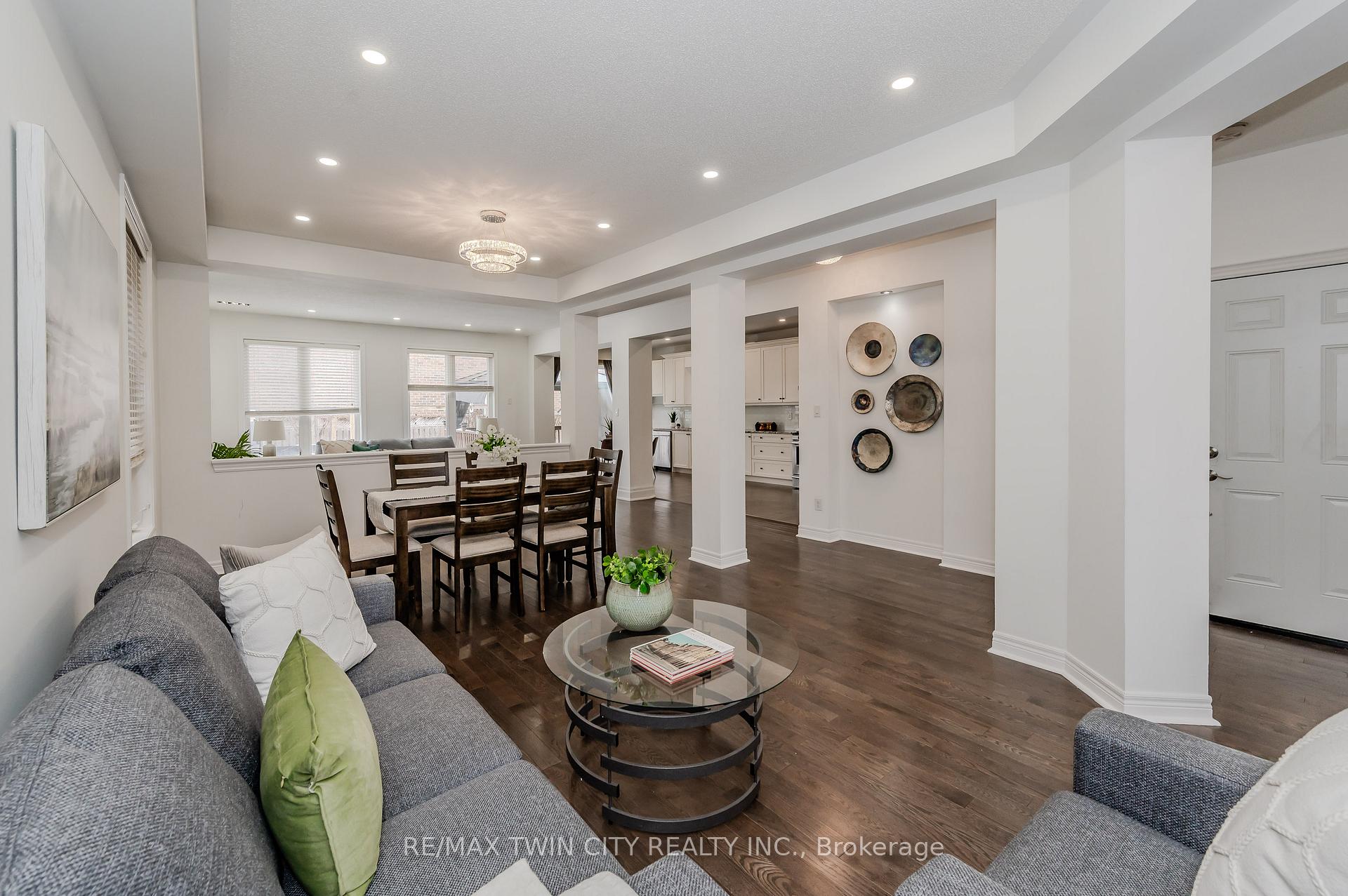 Photo 17 of 498 Thomas Slee Drive, Kitchener, Doon South — HOMEH