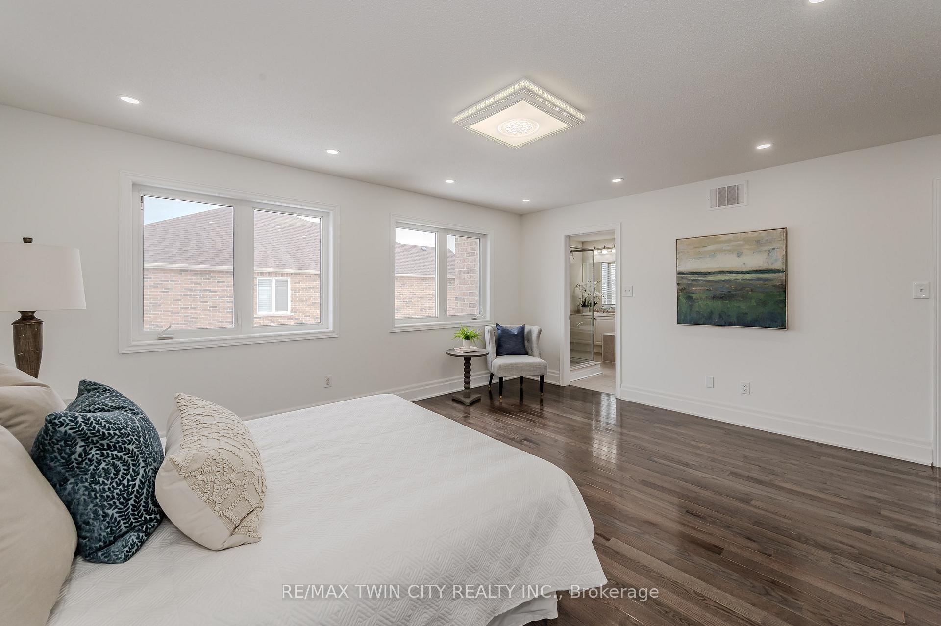 Photo 32 of 498 Thomas Slee Drive, Kitchener, Doon South — HOMEH