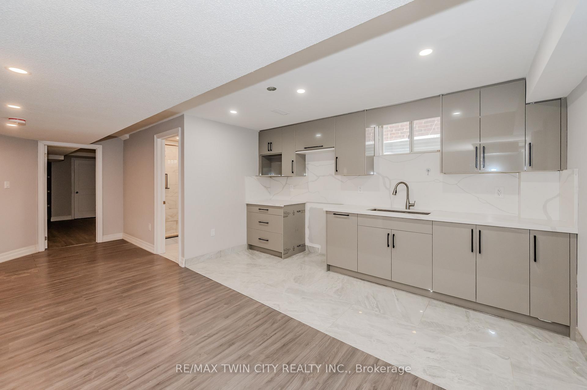 Photo 38 of 498 Thomas Slee Drive, Kitchener, Doon South — HOMEH