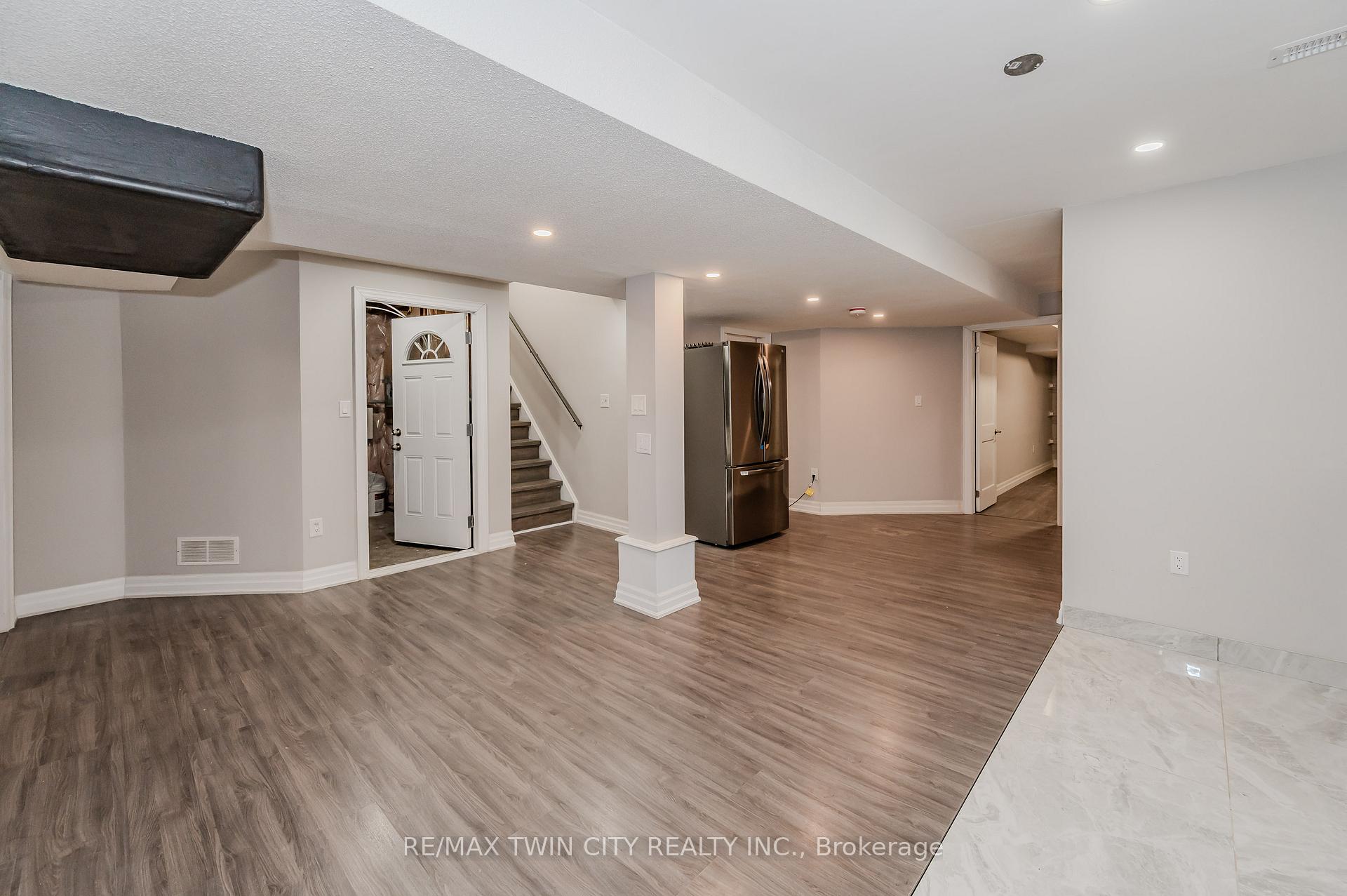 Photo 39 of 498 Thomas Slee Drive, Kitchener, Doon South — HOMEH