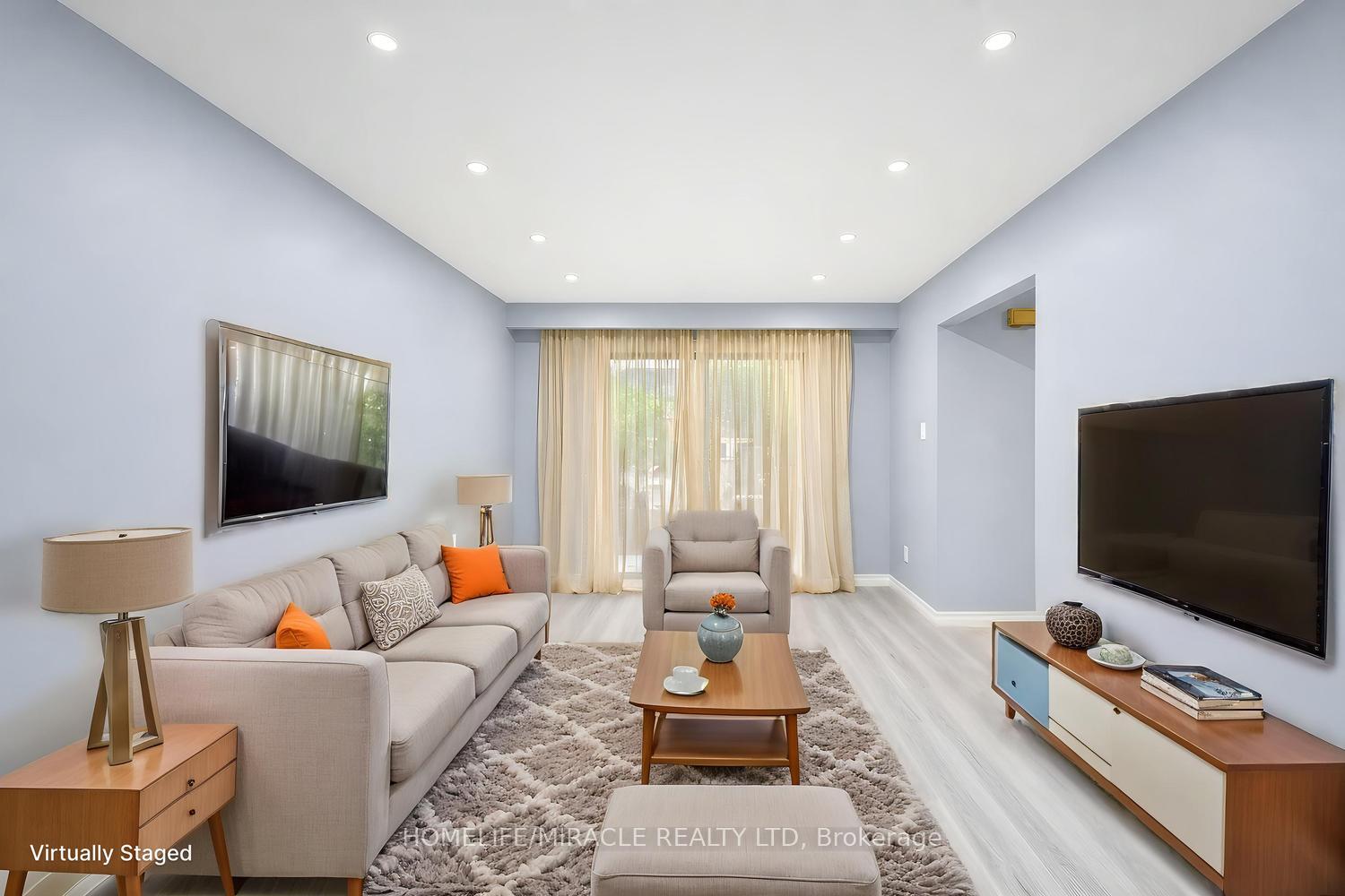 Photo 4 of 177 Westmore Drive S, Etobicoke, West Humber-Clairville — HOMEH