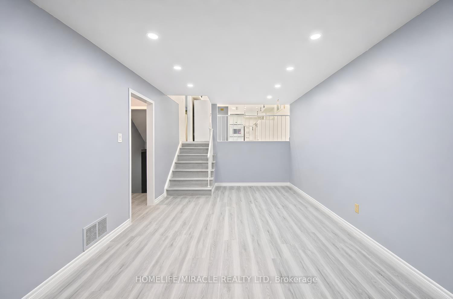 Photo 21 of 177 Westmore Drive S, Etobicoke, West Humber-Clairville — HOMEH