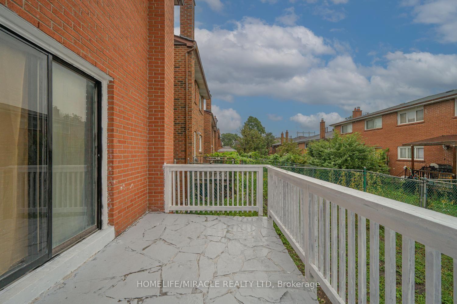 Photo 45 of 177 Westmore Drive S, Etobicoke, West Humber-Clairville — HOMEH