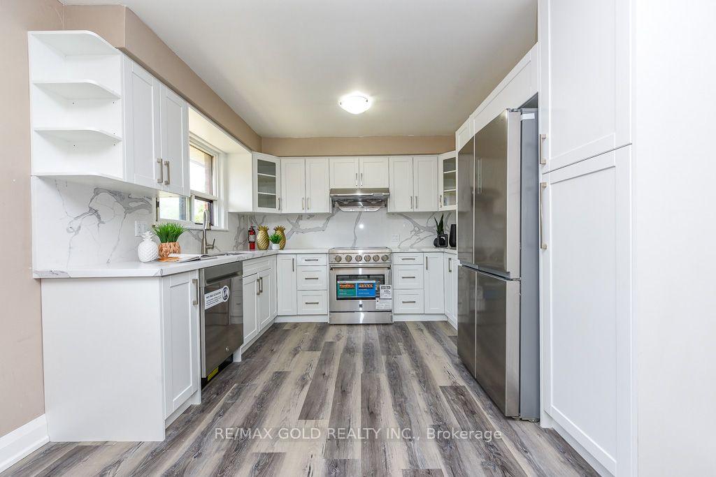 Photo 13 of 7624 Middleshire Drive, Mississauga, Malton — HOMEH