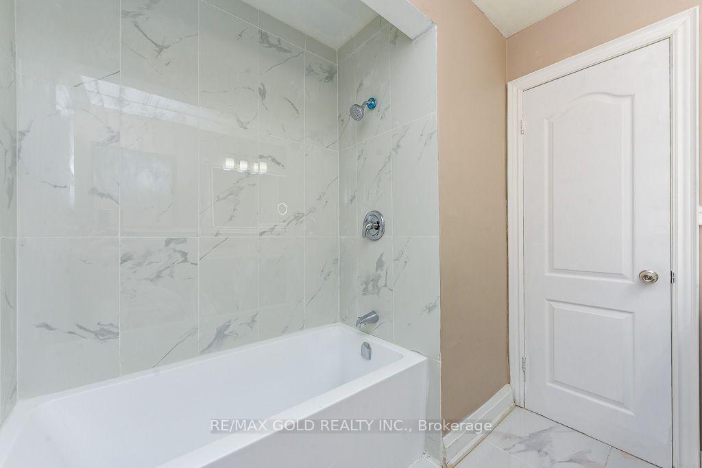 Photo 22 of 7624 Middleshire Drive, Mississauga, Malton — HOMEH