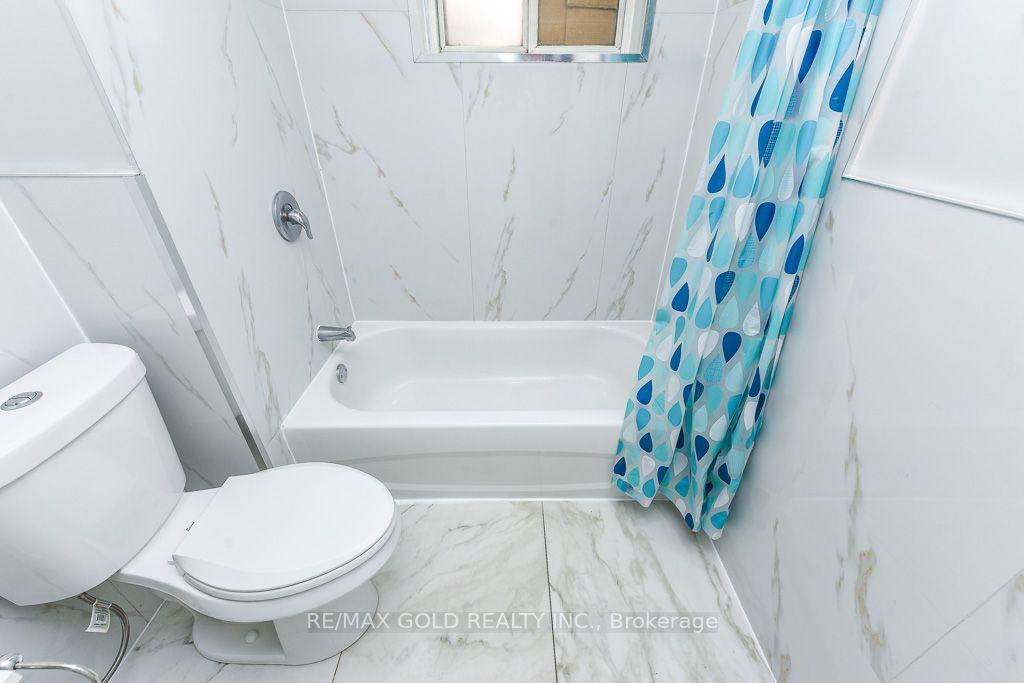 Photo 38 of 7624 Middleshire Drive, Mississauga, Malton — HOMEH