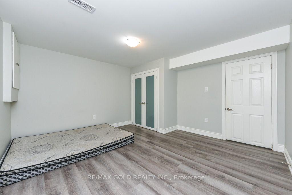 Photo 44 of 7624 Middleshire Drive, Mississauga, Malton — HOMEH