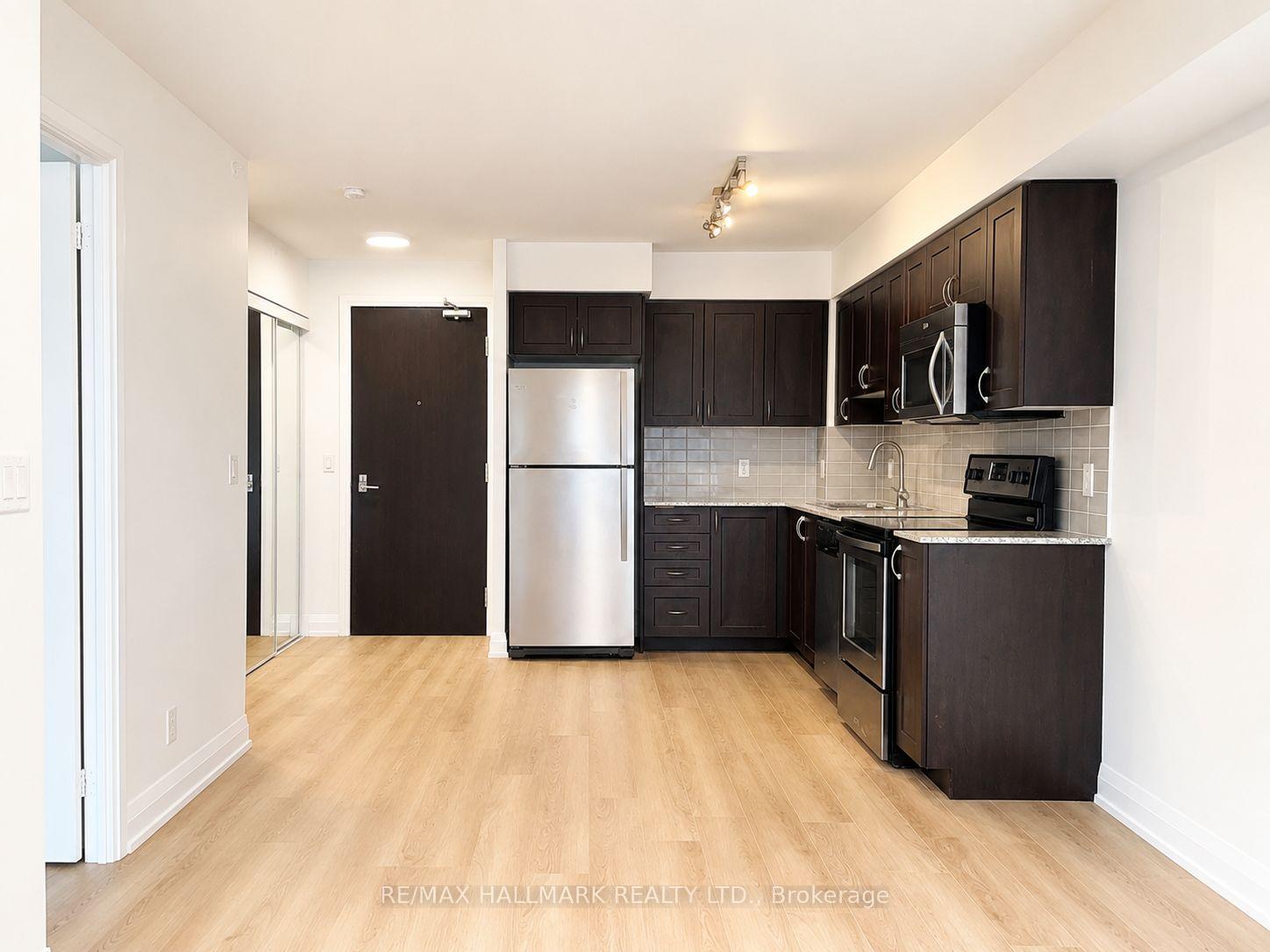 Photo 5 of Unit 609, 376 Highway 7 E, Richmond Hill, Doncrest — HOMEH