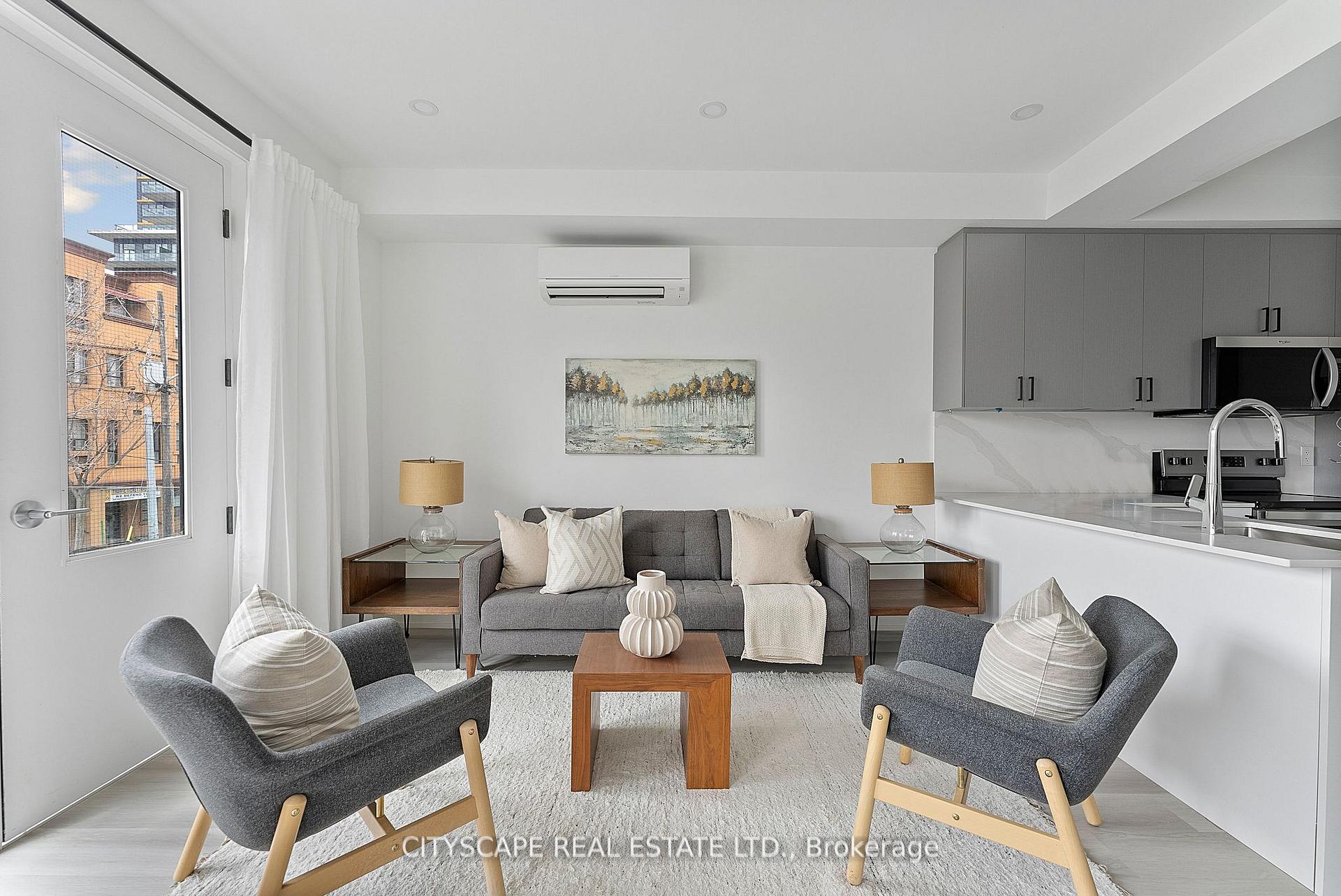 Photo 7 of Unit 3 (Upper), 587 Oakwood Avenue, Toronto, Oakwood Village — HOMEH