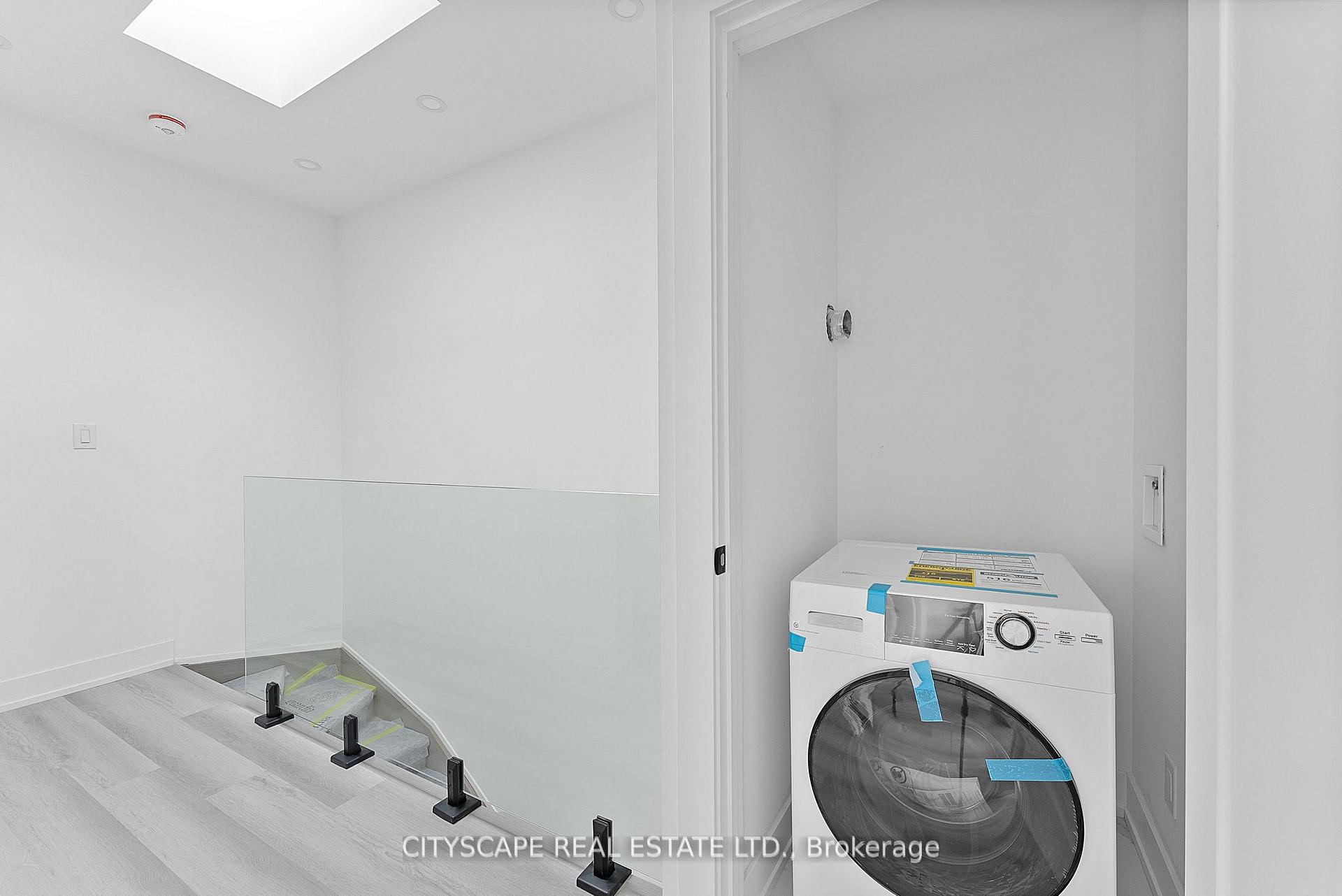 Photo 29 of Unit 3 (Upper), 587 Oakwood Avenue, Toronto, Oakwood Village — HOMEH