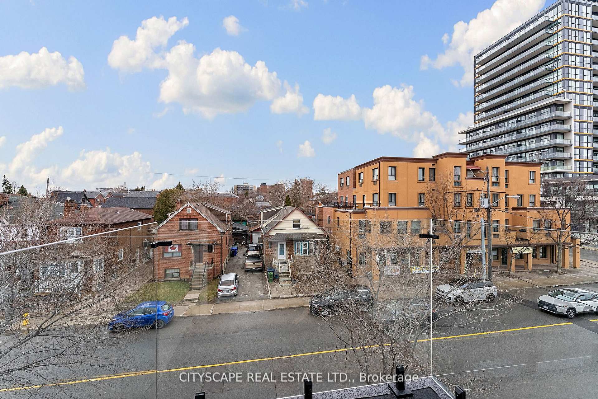 Photo 30 of Unit 3 (Upper), 587 Oakwood Avenue, Toronto, Oakwood Village — HOMEH