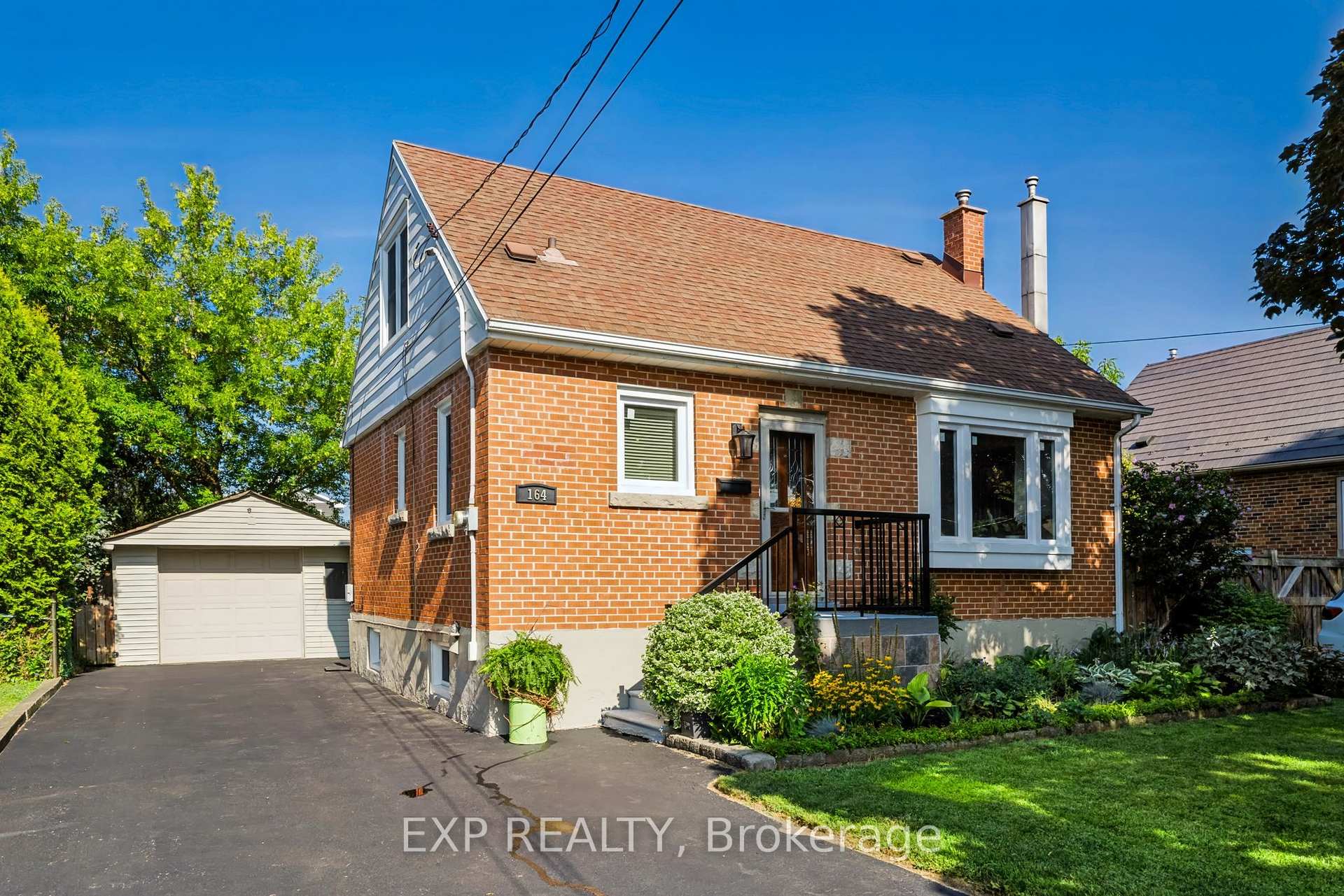 Photo 4 of 164 Charlotte Street, Hamilton, Rosedale — HOMEH