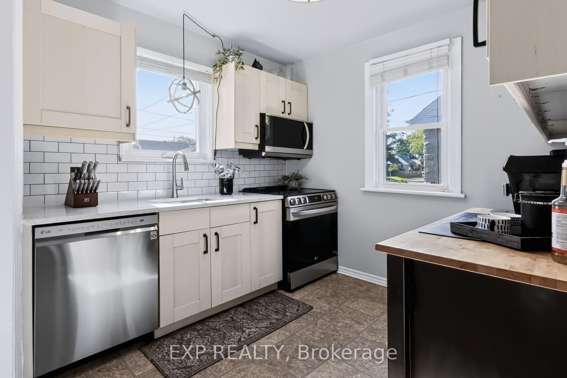Photo 6 of 164 Charlotte Street, Hamilton, Rosedale — HOMEH