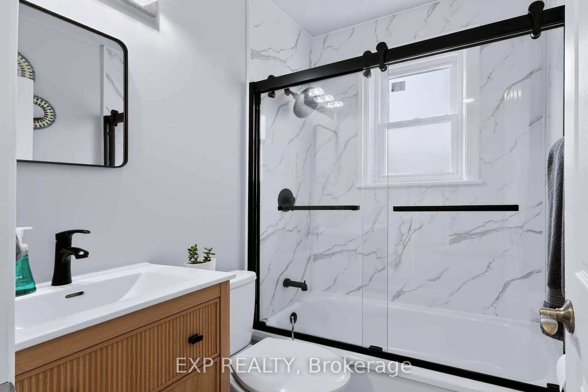 Photo 19 of 164 Charlotte Street, Hamilton, Rosedale — HOMEH