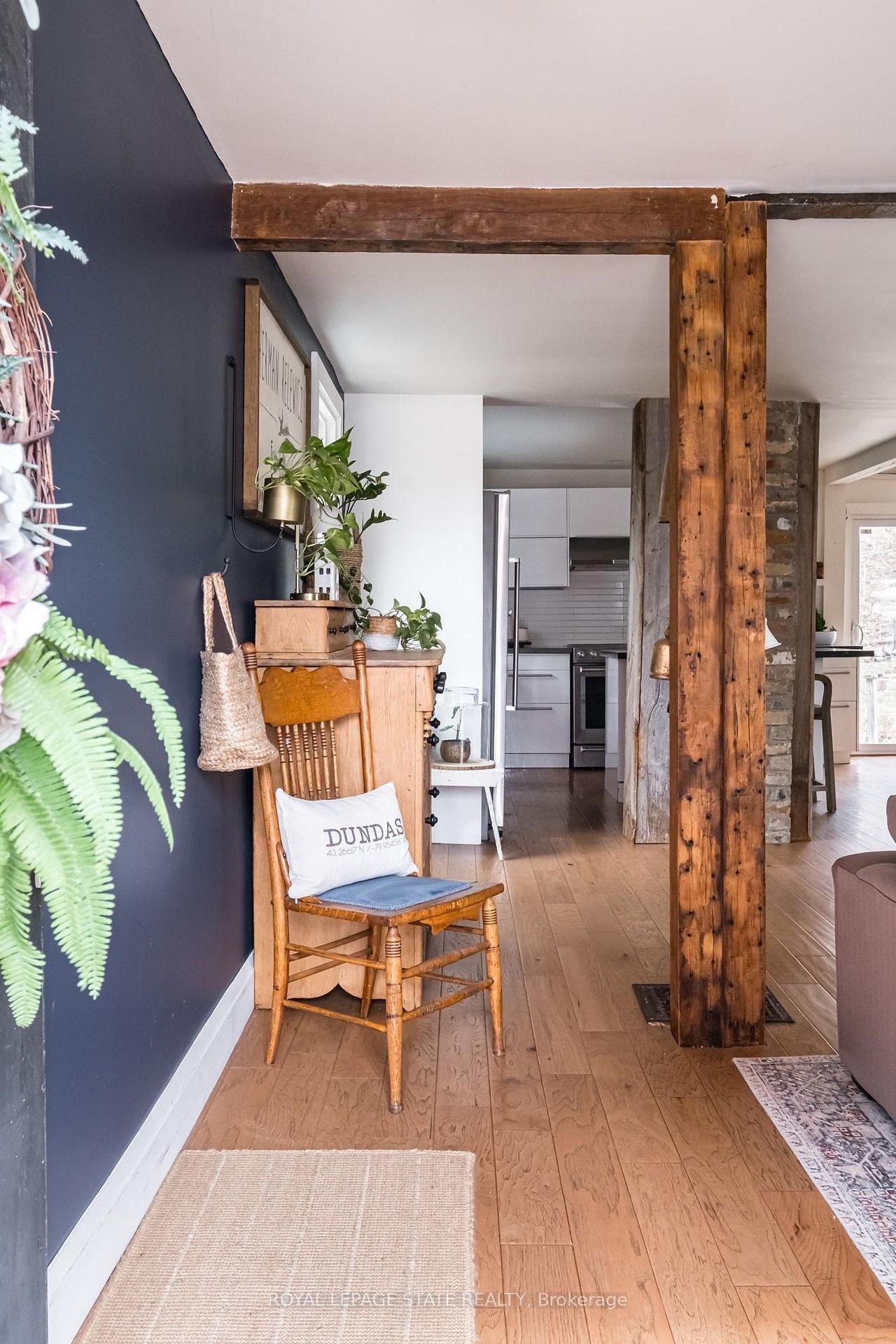Photo 5 of 39 Park Street E, Hamilton, Dundas — HOMEH