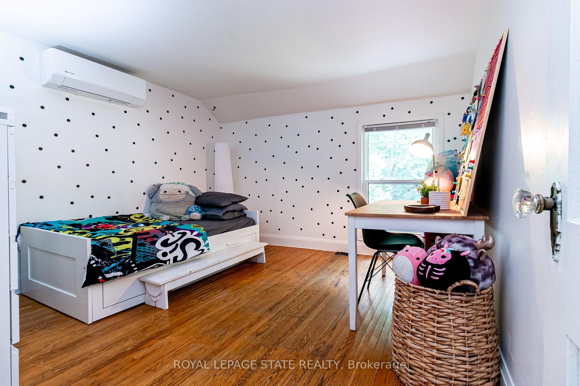 Photo 34 of 39 Park Street E, Hamilton, Dundas — HOMEH