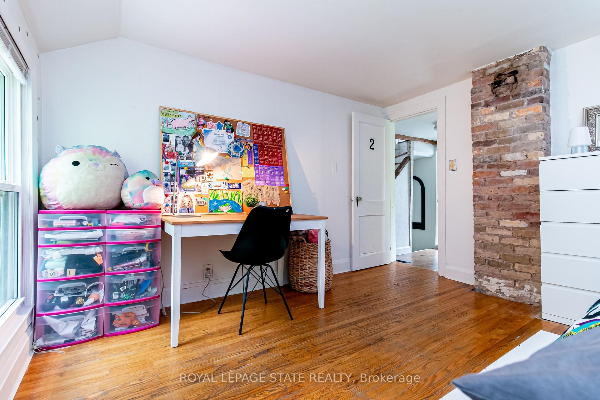 Photo 35 of 39 Park Street E, Hamilton, Dundas — HOMEH