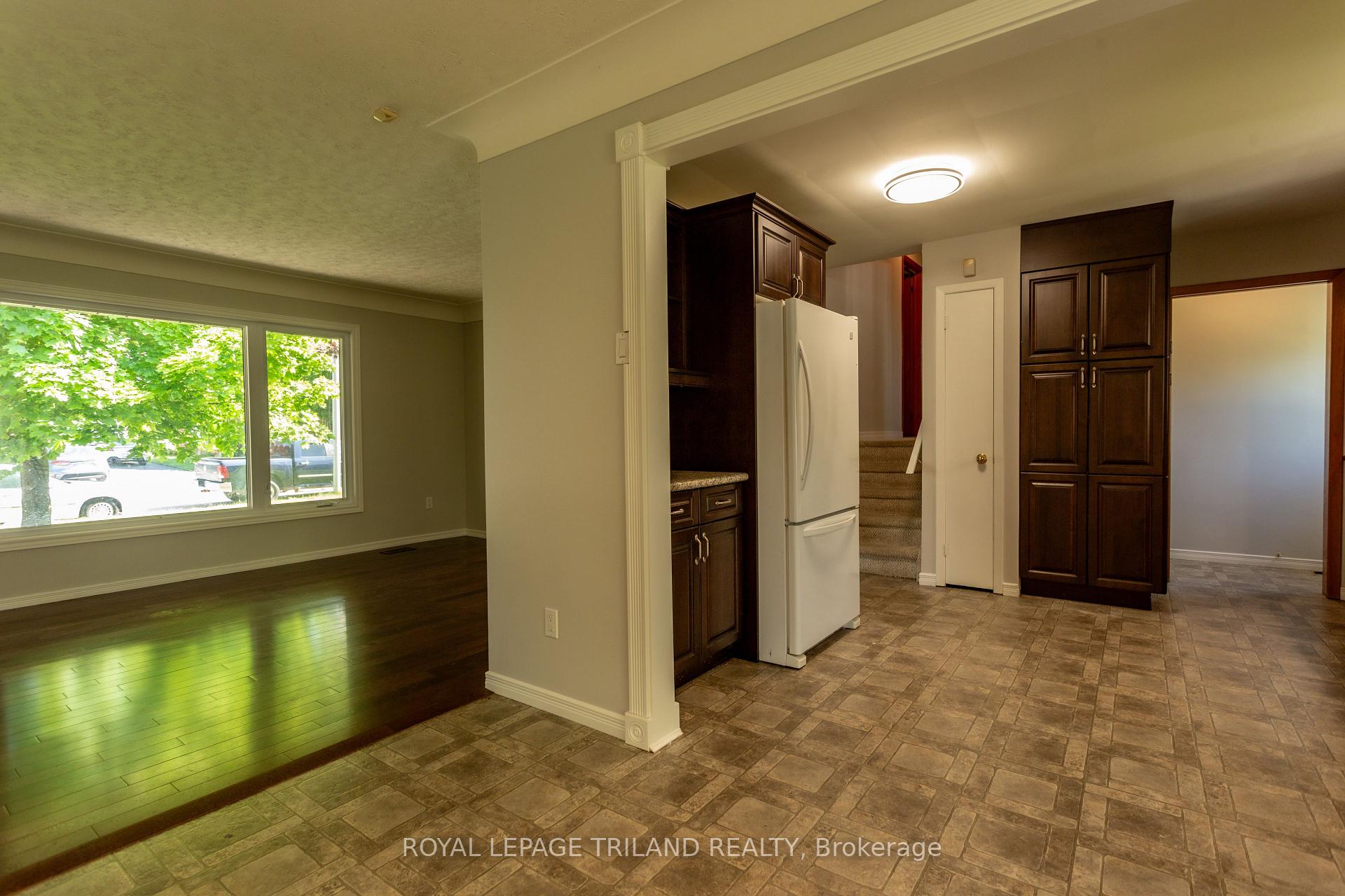 Photo 9 of 8 Croatia Court, St. Thomas — HOMEH