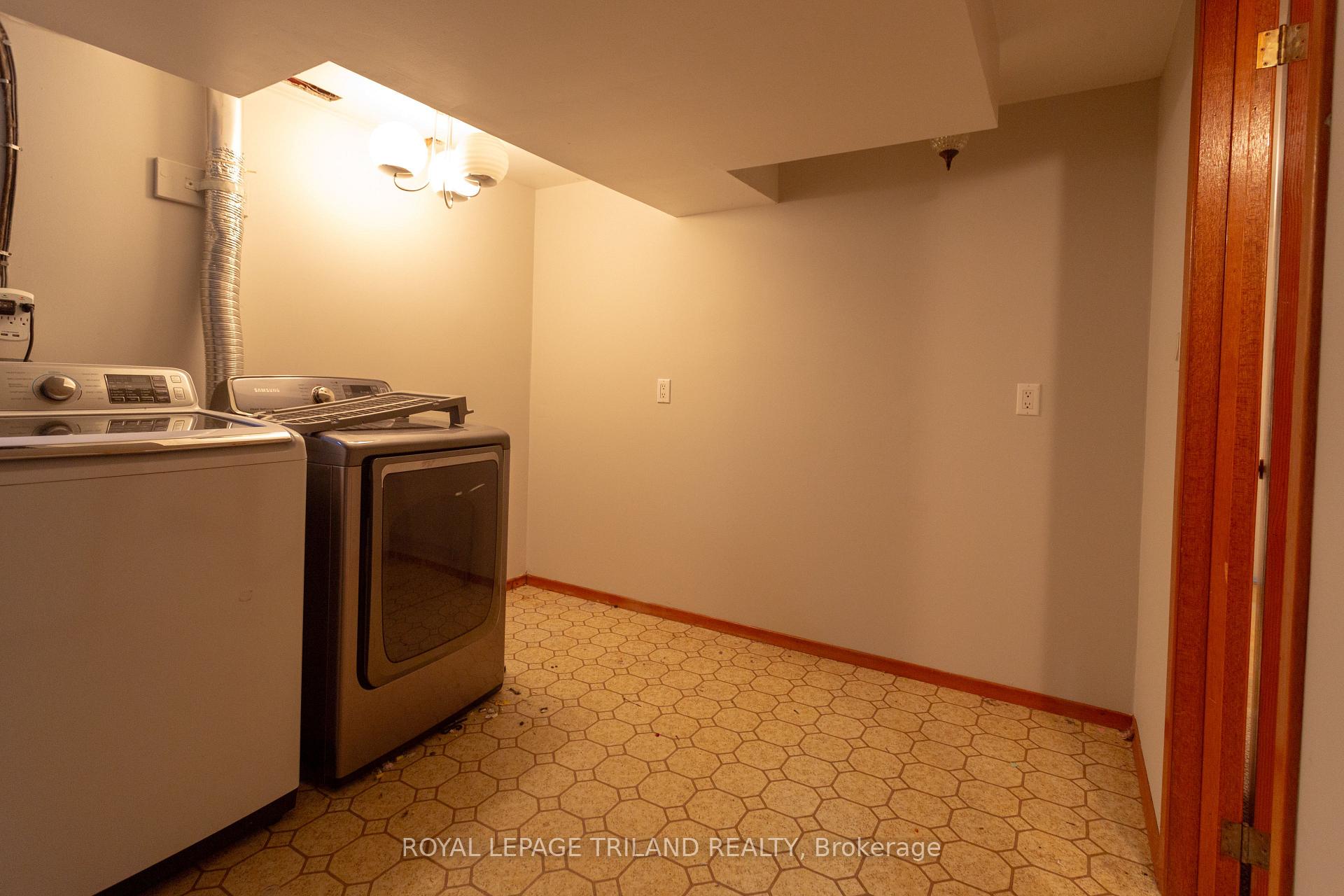 Photo 36 of 8 Croatia Court, St. Thomas — HOMEH