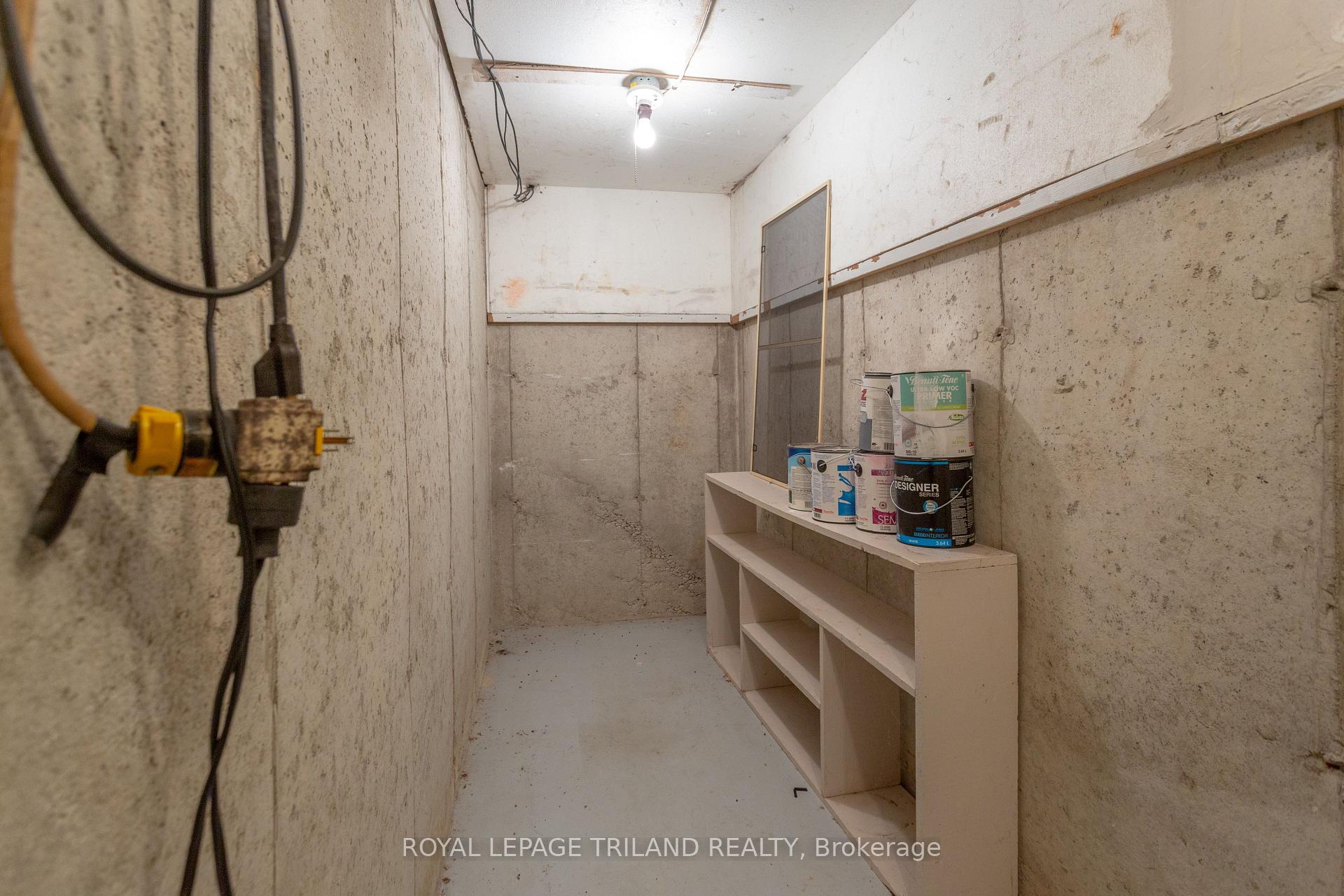 Photo 37 of 8 Croatia Court, St. Thomas — HOMEH