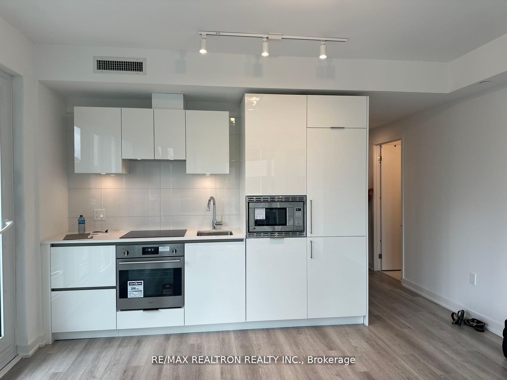 Photo 7 of Unit 926, 230 Simcoe Street, Toronto, University — HOMEH