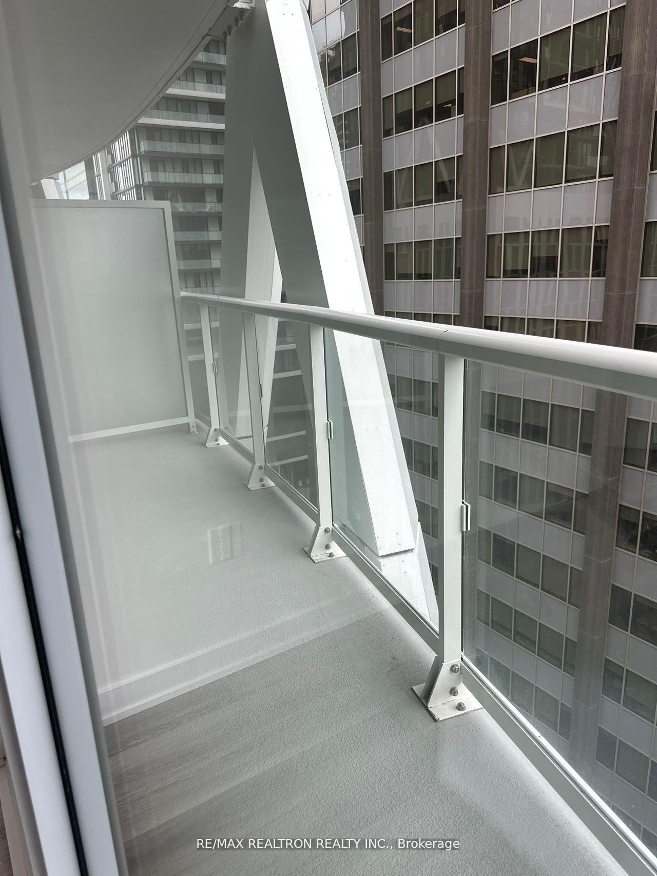 Photo 17 of Unit 926, 230 Simcoe Street, Toronto, University — HOMEH