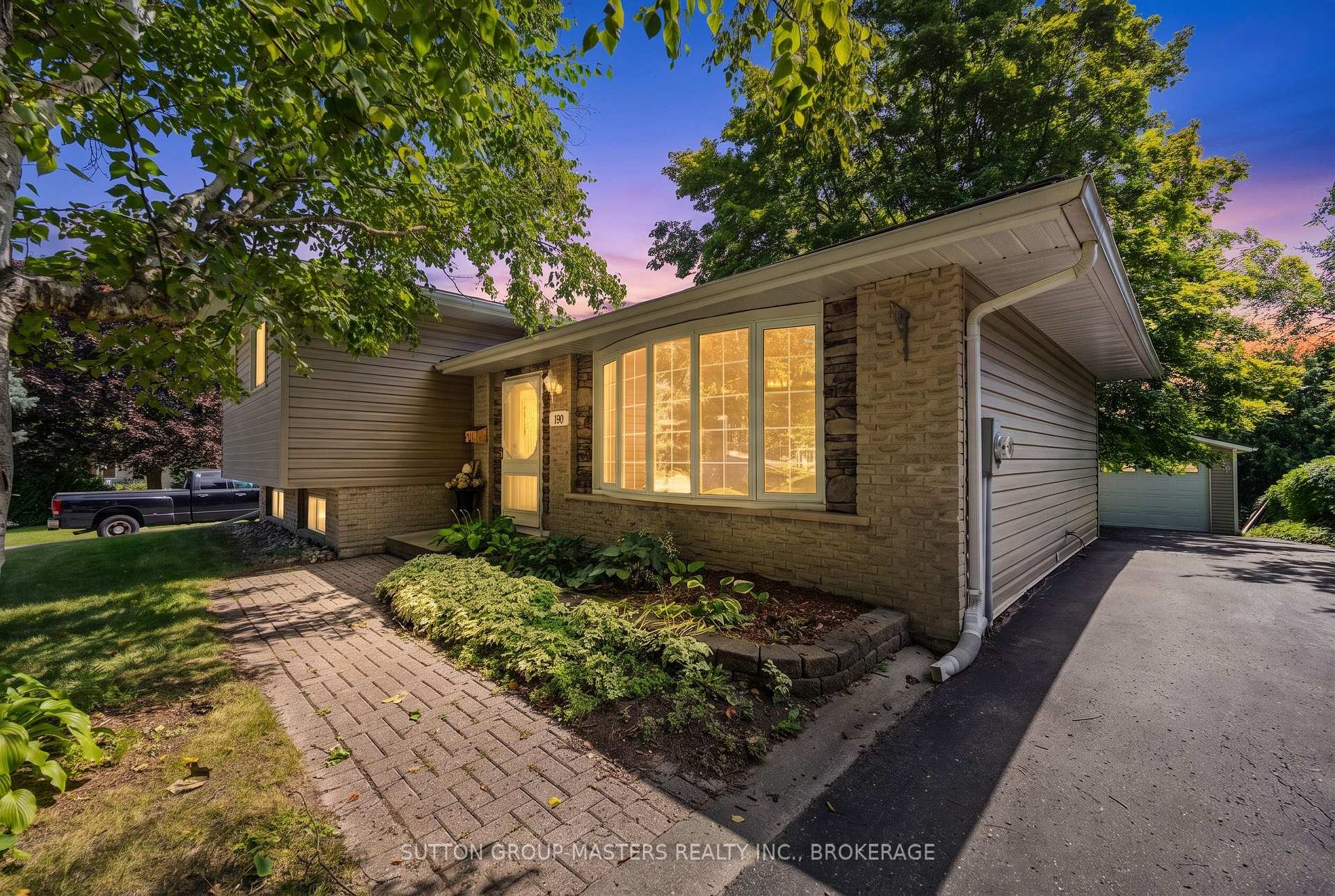 Photo 1 of 795 Safari Drive, Kingston, North of Taylor-Kidd Blvd — HOMEH