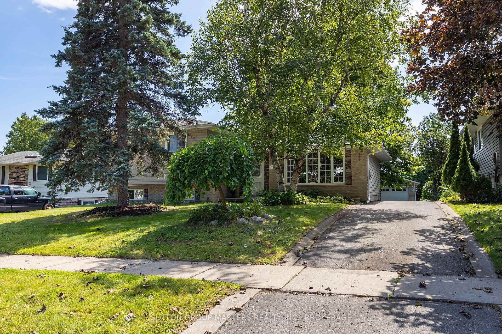 Photo 3 of 795 Safari Drive, Kingston, North of Taylor-Kidd Blvd — HOMEH