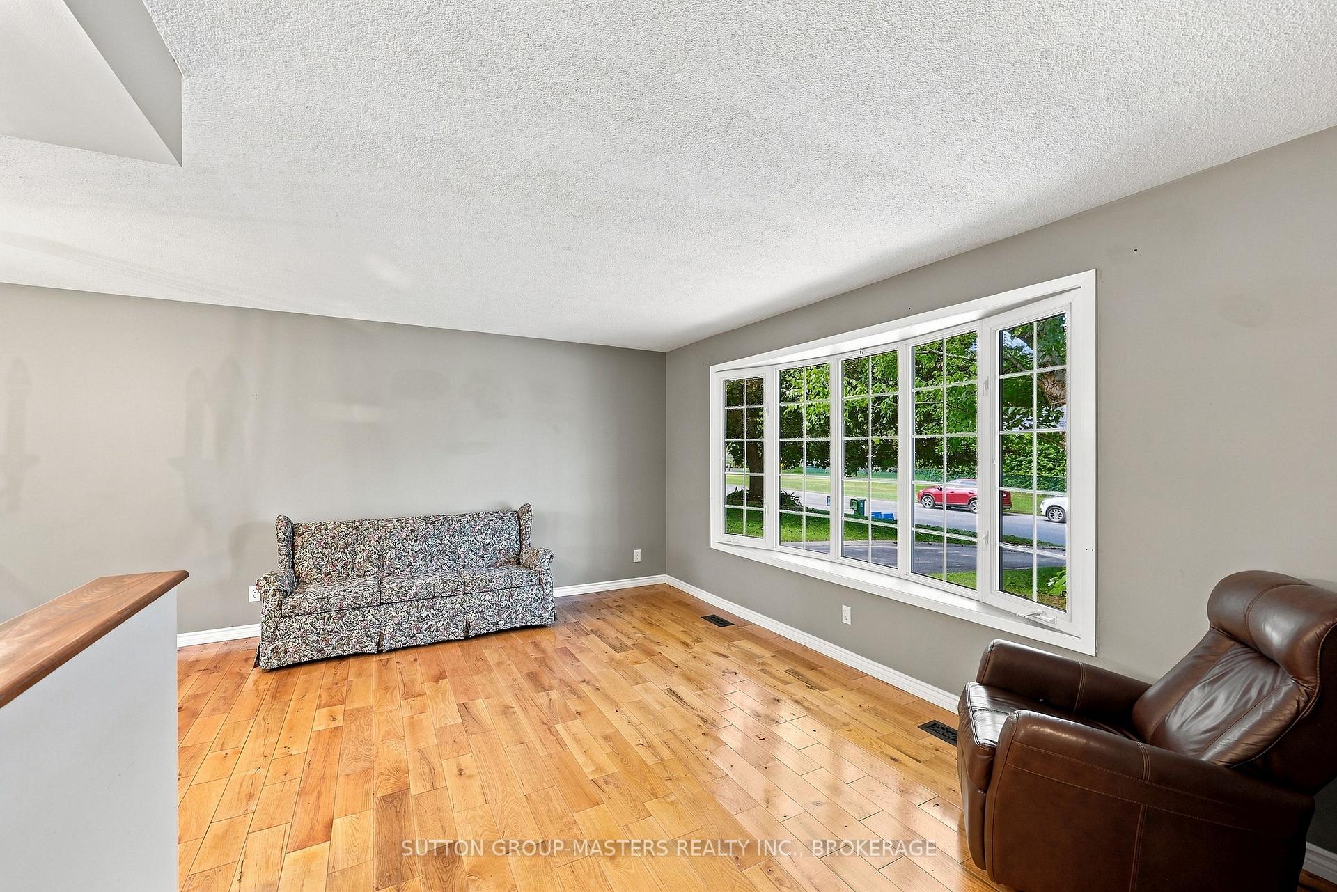 Photo 16 of 795 Safari Drive, Kingston, North of Taylor-Kidd Blvd — HOMEH