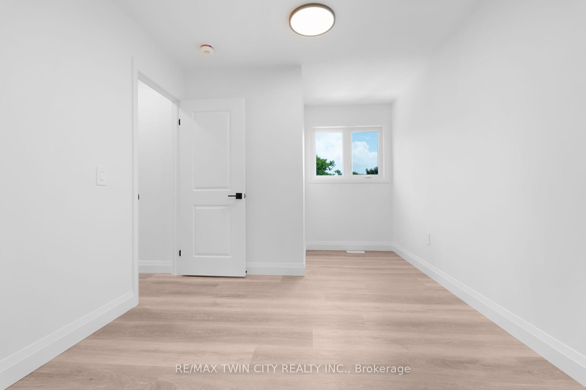 Photo 23 of Unit 3, 220 Heiman Street, Kitchener, Southdale — HOMEH