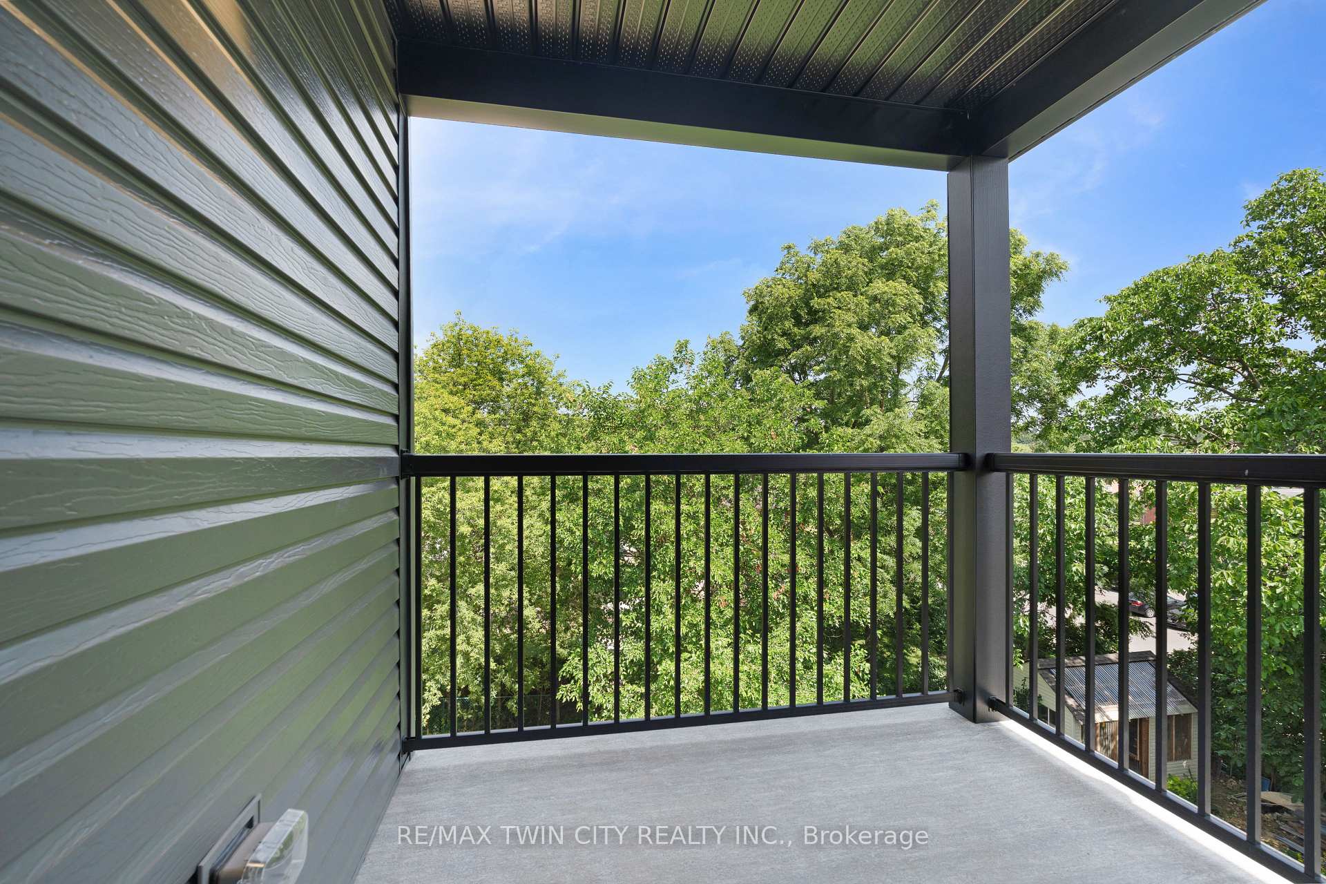 Photo 25 of Unit 3, 220 Heiman Street, Kitchener, Southdale — HOMEH