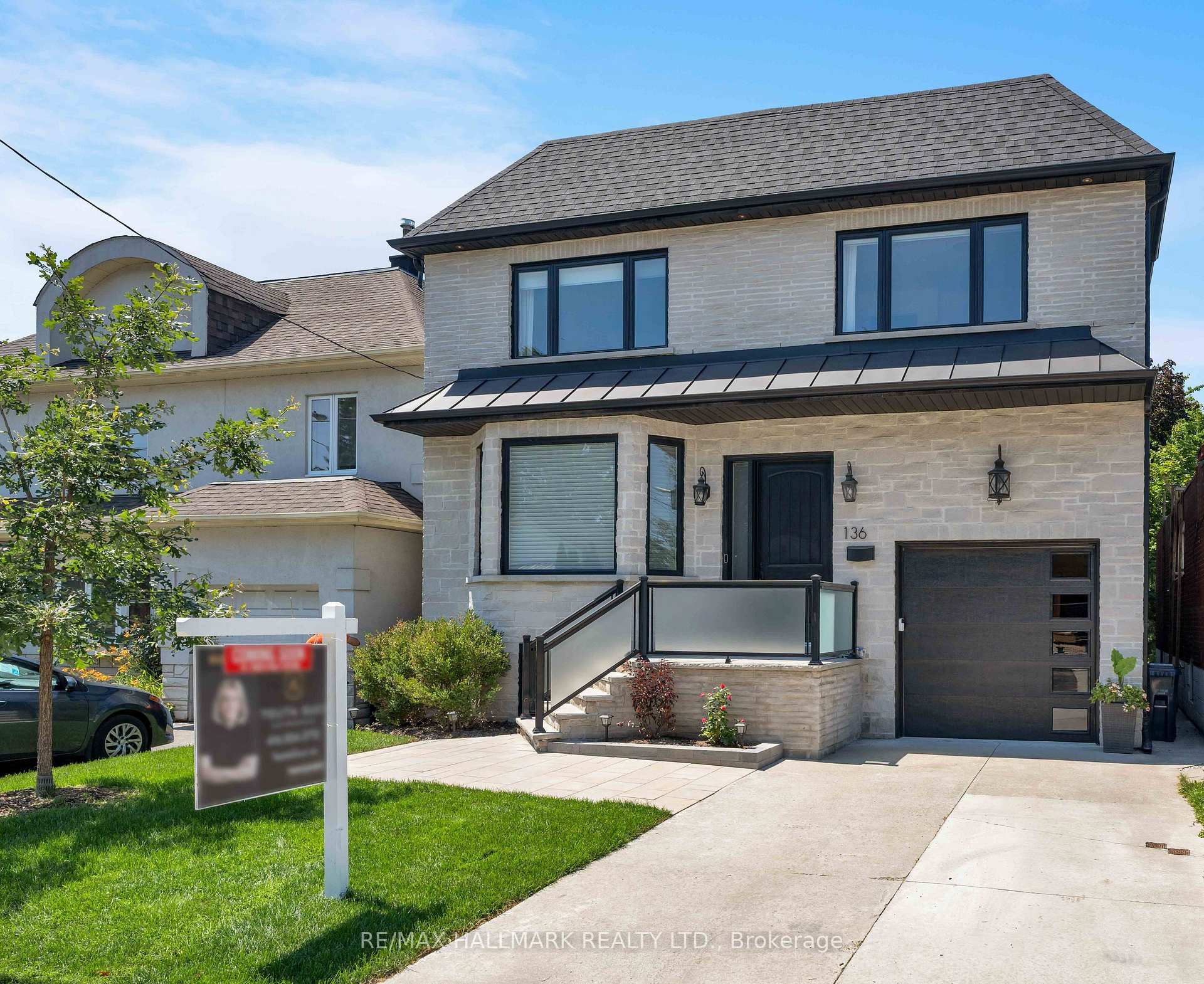 Photo 2 of 136 Glenwood Crescent, Toronto, O'Connor-Parkview — HOMEH