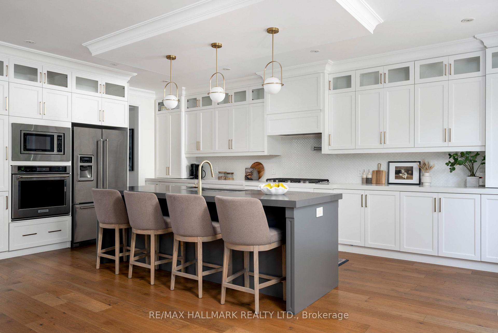 Photo 13 of 136 Glenwood Crescent, Toronto, O'Connor-Parkview — HOMEH