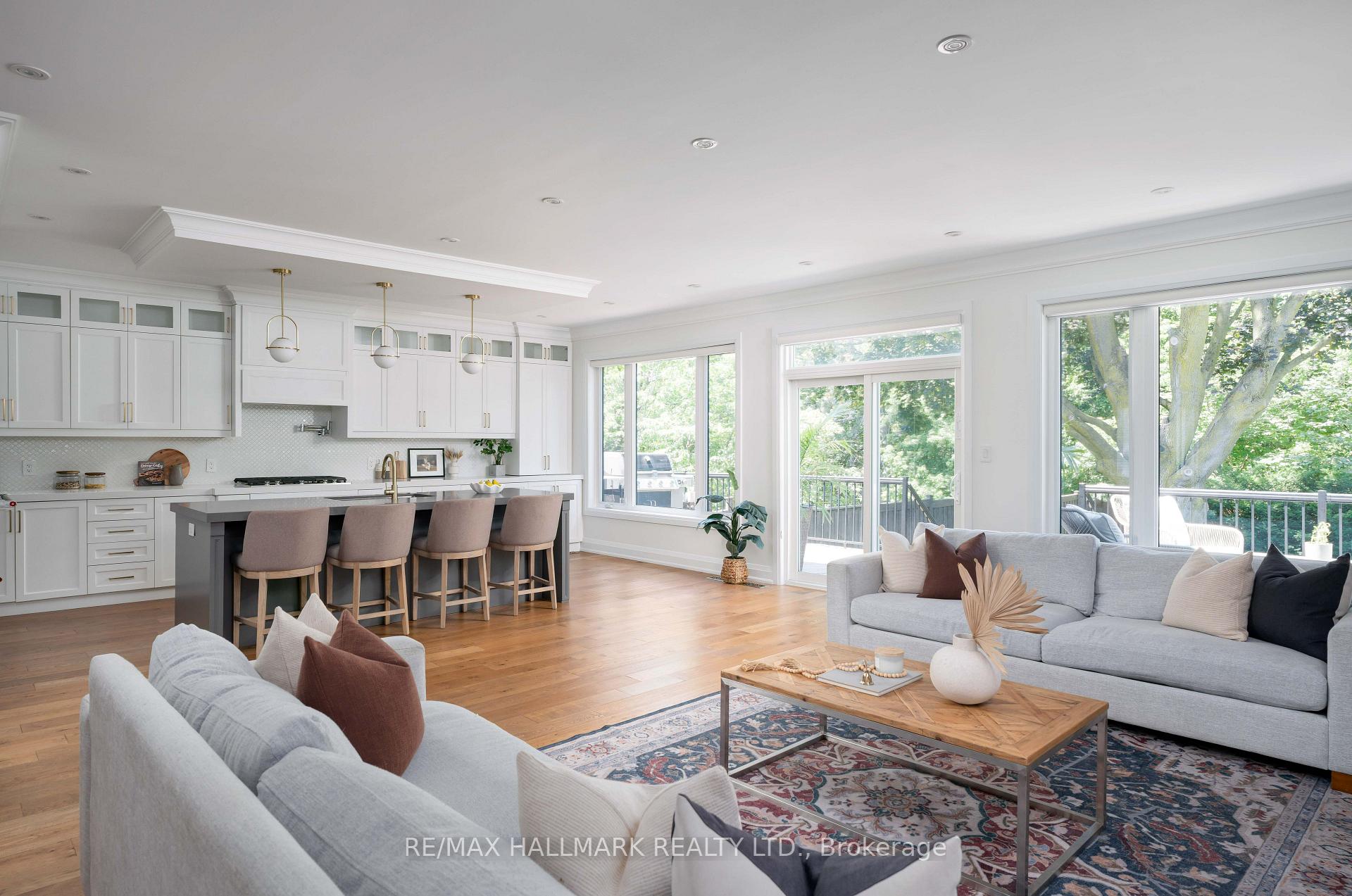 Photo 20 of 136 Glenwood Crescent, Toronto, O'Connor-Parkview — HOMEH