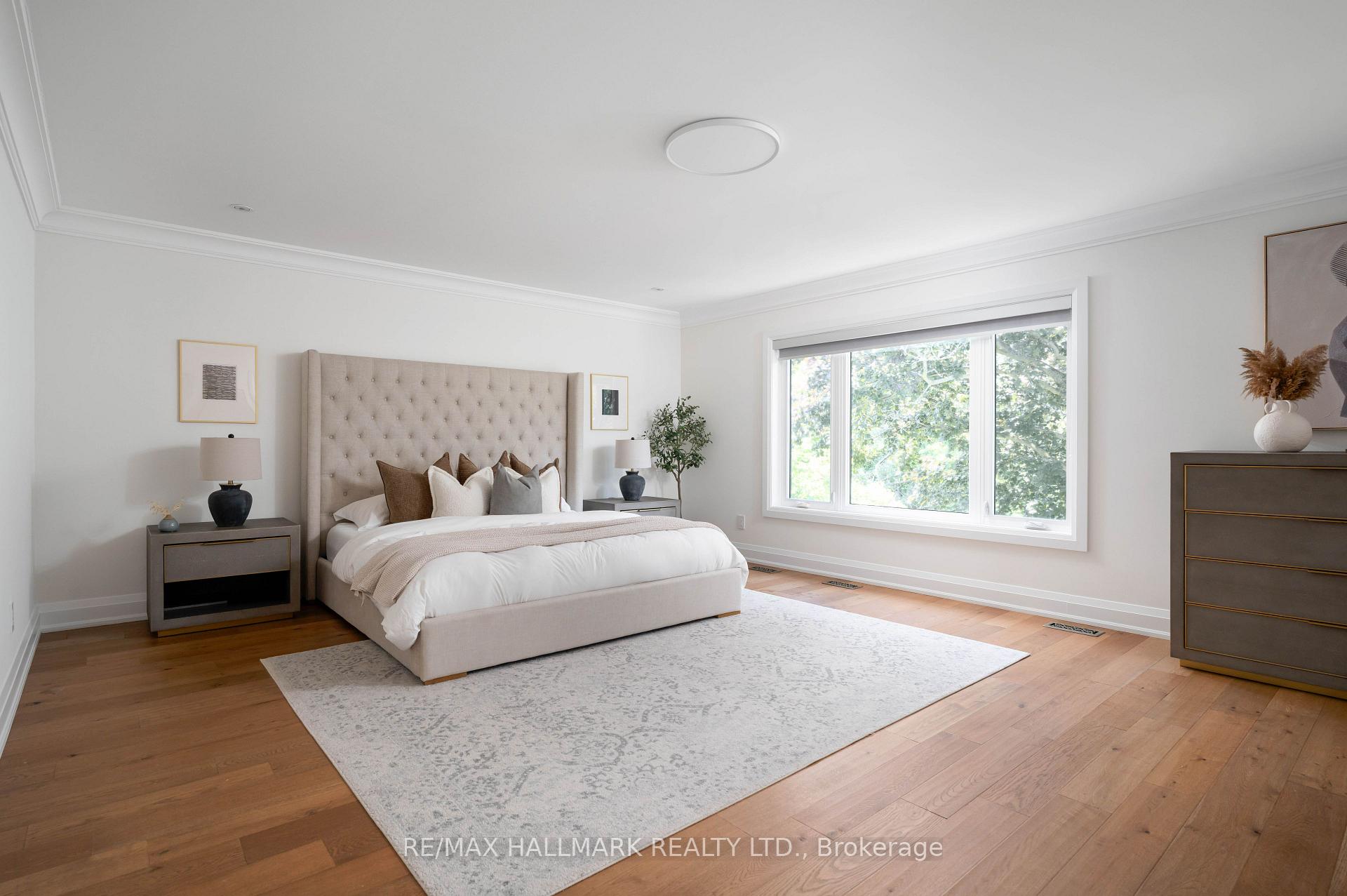Photo 21 of 136 Glenwood Crescent, Toronto, O'Connor-Parkview — HOMEH