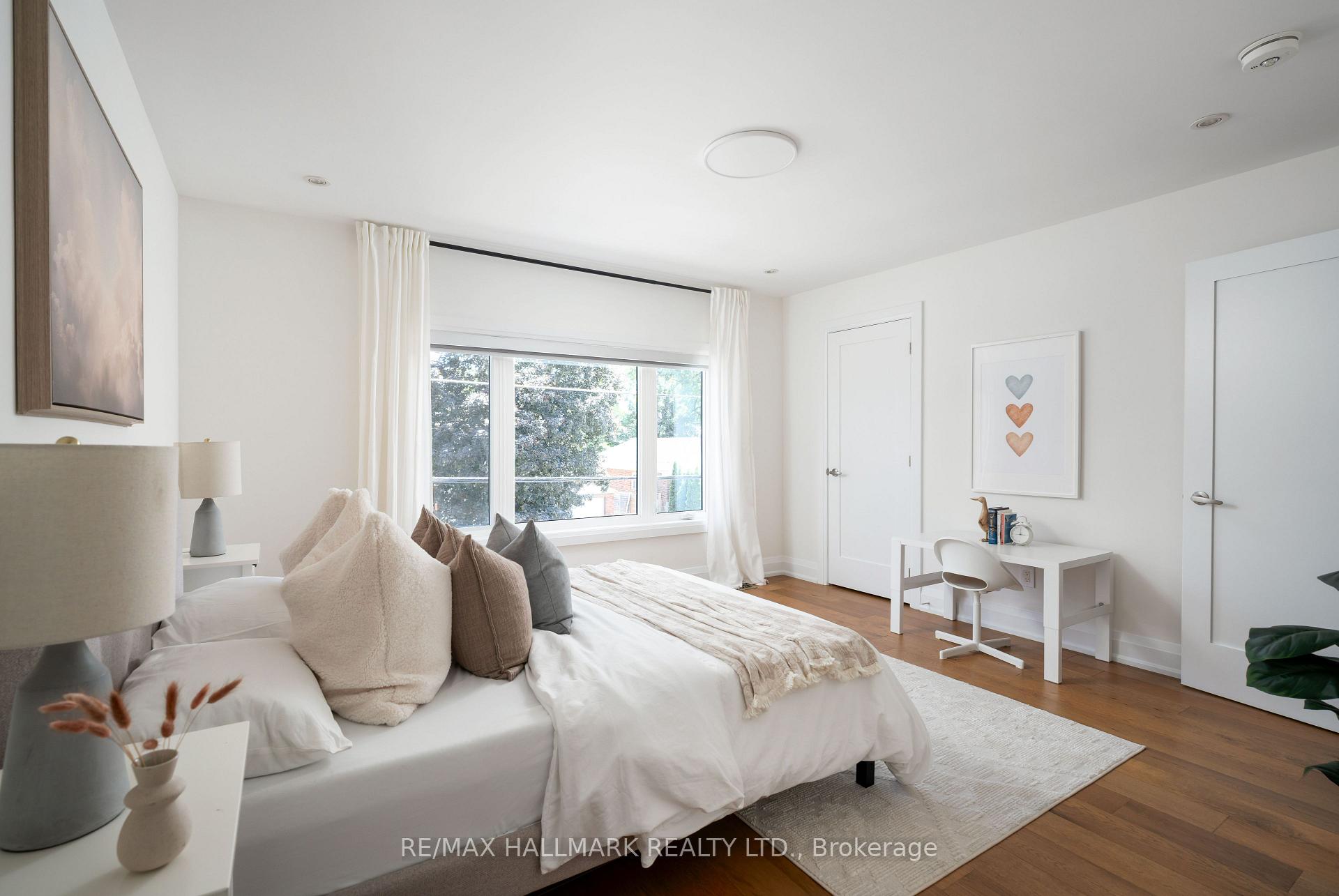 Photo 28 of 136 Glenwood Crescent, Toronto, O'Connor-Parkview — HOMEH