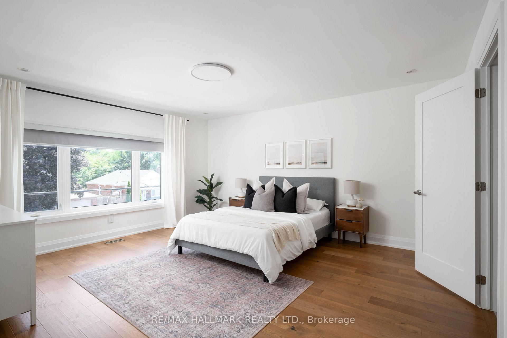 Photo 30 of 136 Glenwood Crescent, Toronto, O'Connor-Parkview — HOMEH