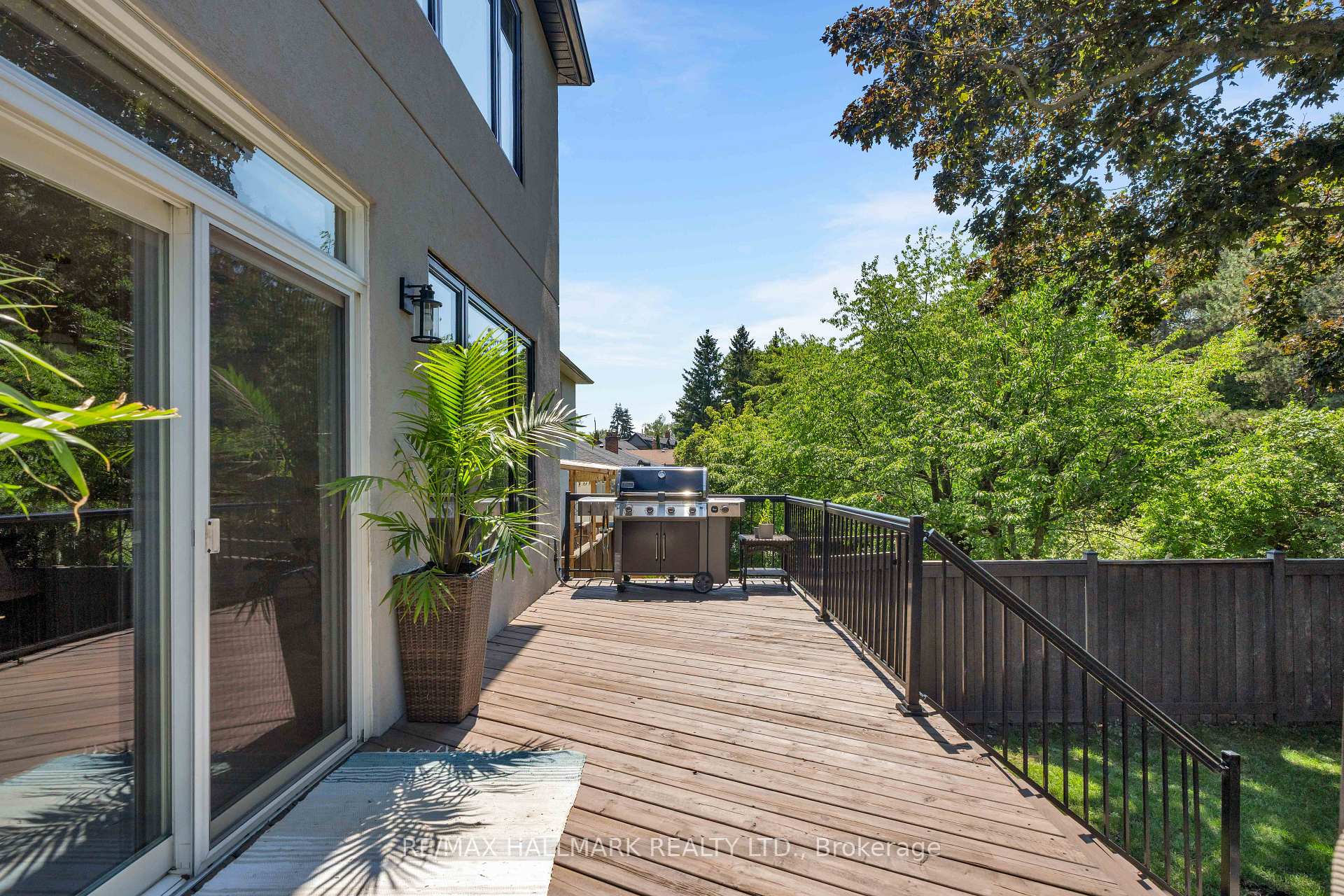 Photo 41 of 136 Glenwood Crescent, Toronto, O'Connor-Parkview — HOMEH