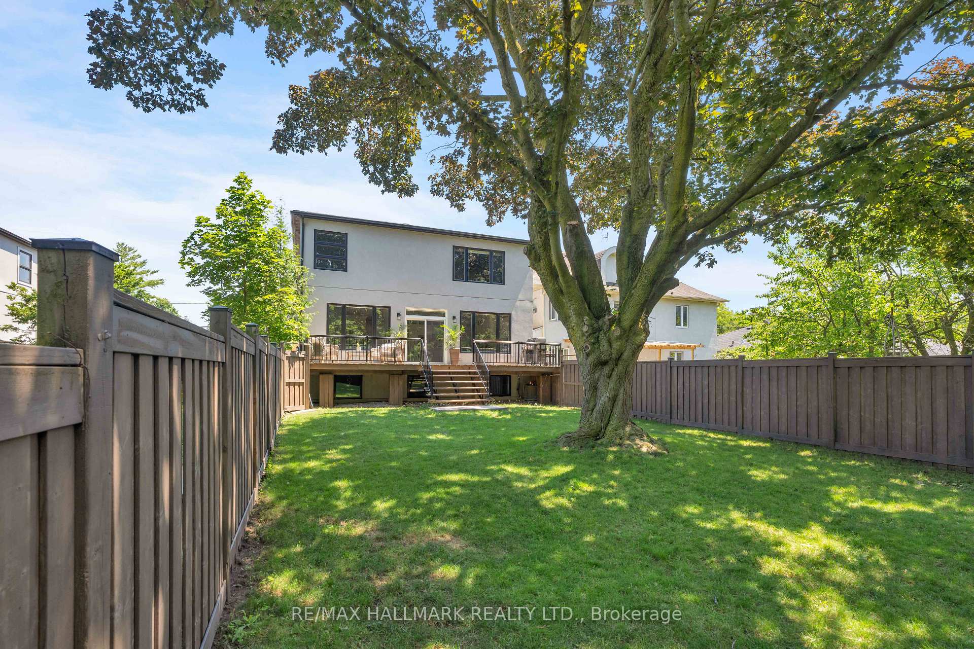 Photo 44 of 136 Glenwood Crescent, Toronto, O'Connor-Parkview — HOMEH