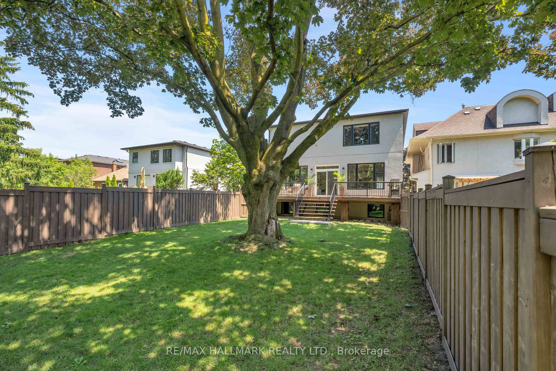 Photo 45 of 136 Glenwood Crescent, Toronto, O'Connor-Parkview — HOMEH