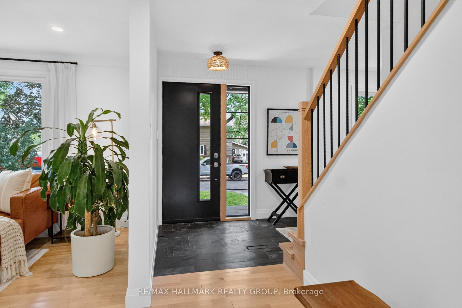 Photo 11 of 1677 Abbey Road, Ottawa, Riverview Park — HOMEH