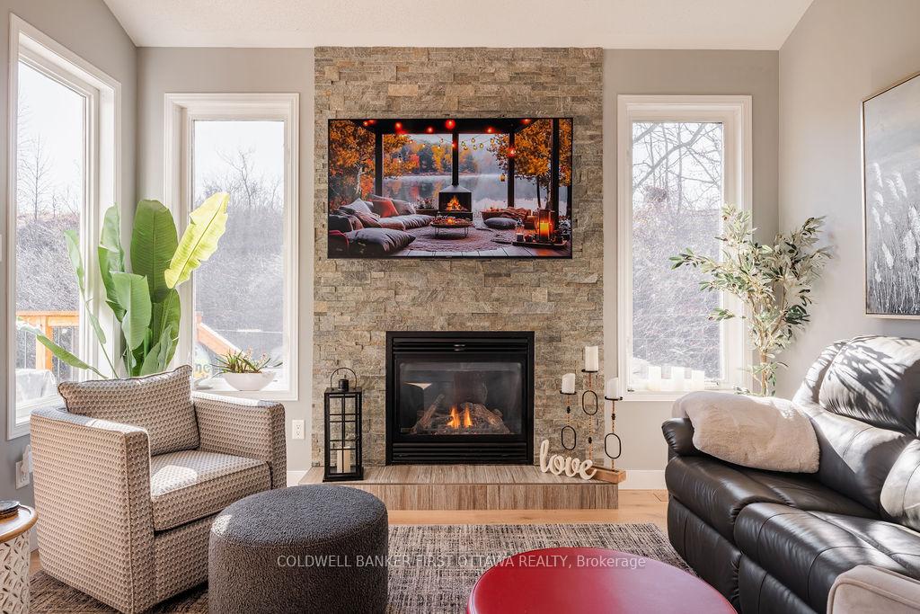 Photo 5 of 87 Wolff Crescent, Arnprior, Arnprior — HOMEH