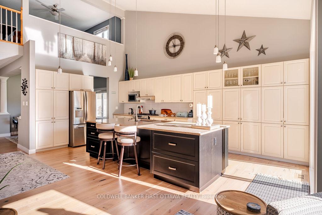 Photo 11 of 87 Wolff Crescent, Arnprior, Arnprior — HOMEH