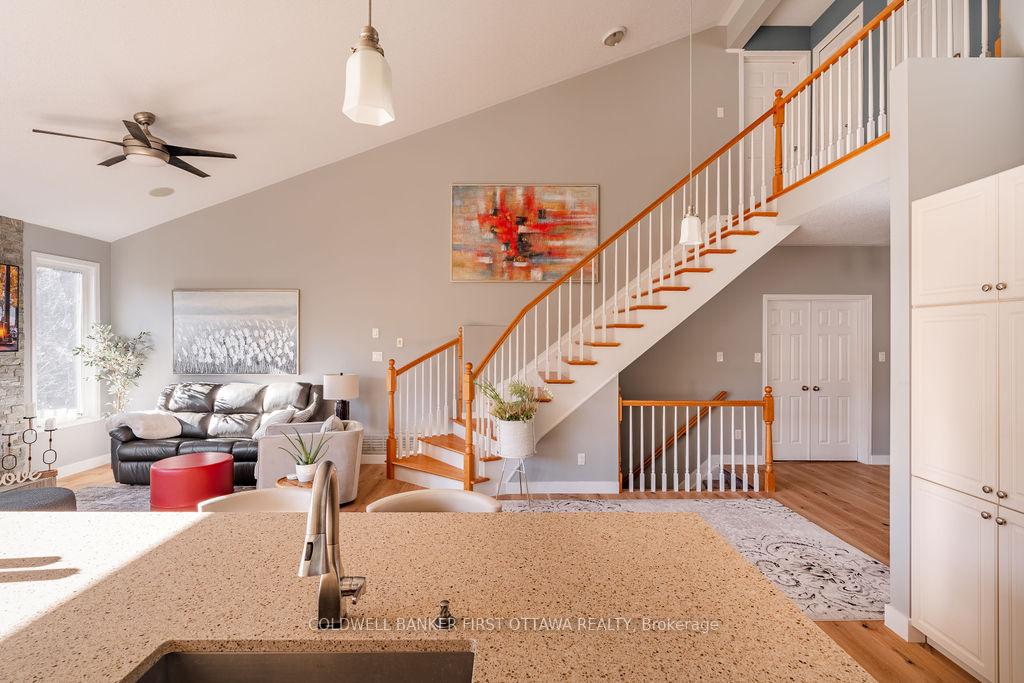 Photo 13 of 87 Wolff Crescent, Arnprior, Arnprior — HOMEH